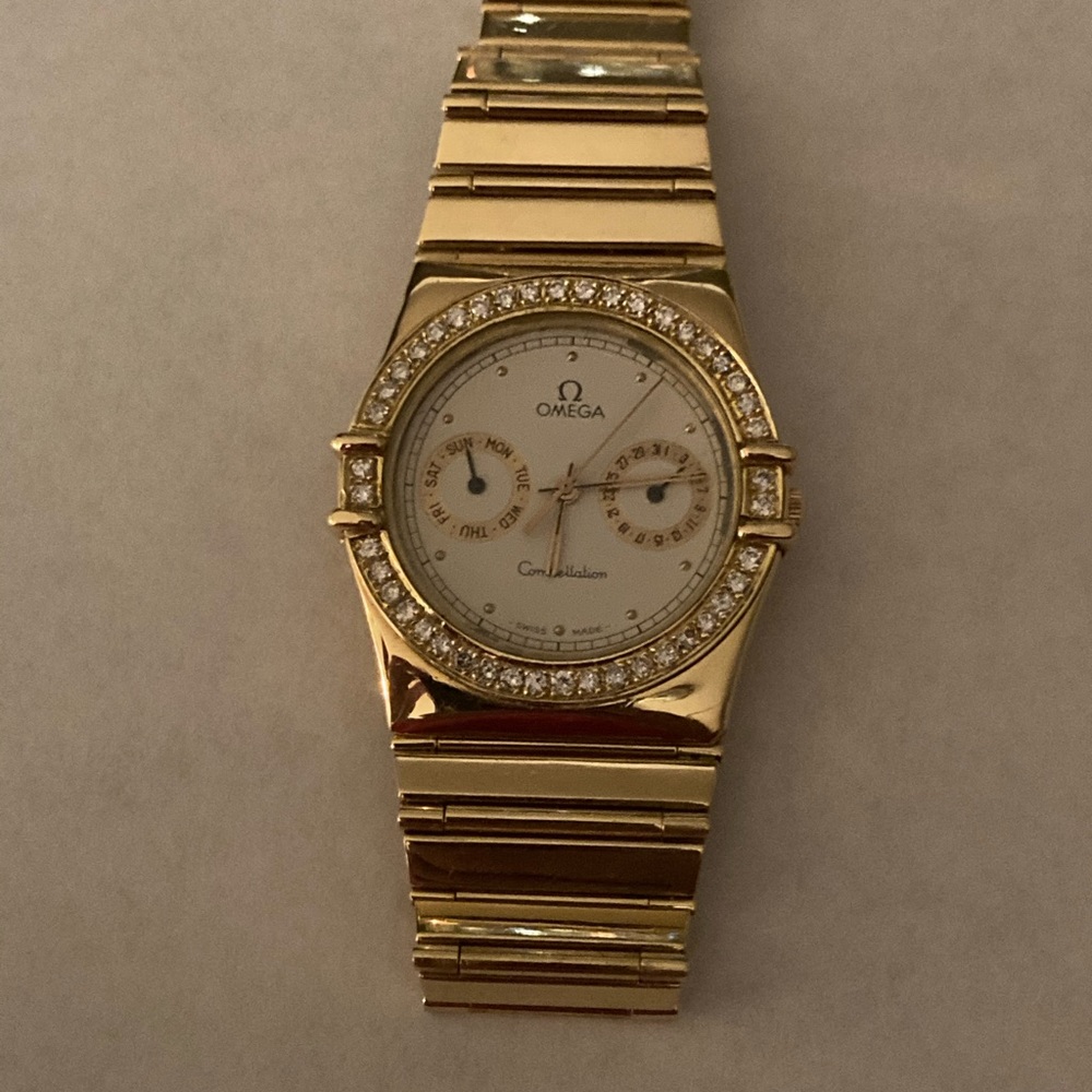 Omega 18k constellation 35mm